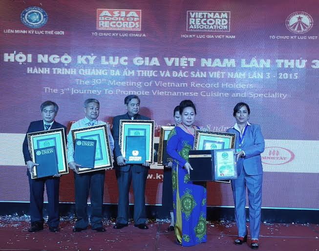 Việt Nam có thêm 5 kỷ lục thế giới - 1