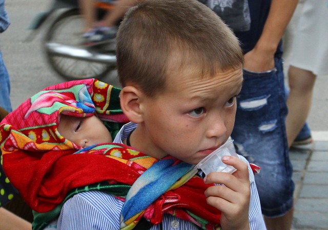 Ám ảnh ánh mắt những đứa trẻ mưu sinh ở Sapa - 9