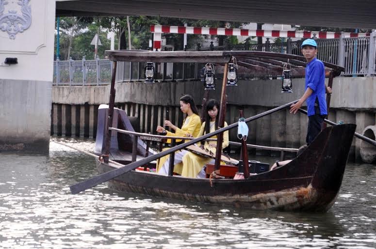 Khai trương tuyến du lịch đường thủy nội đô đầu tiên tại VN - 3