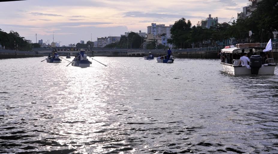 Khai trương tuyến du lịch đường thủy nội đô đầu tiên tại VN - 4