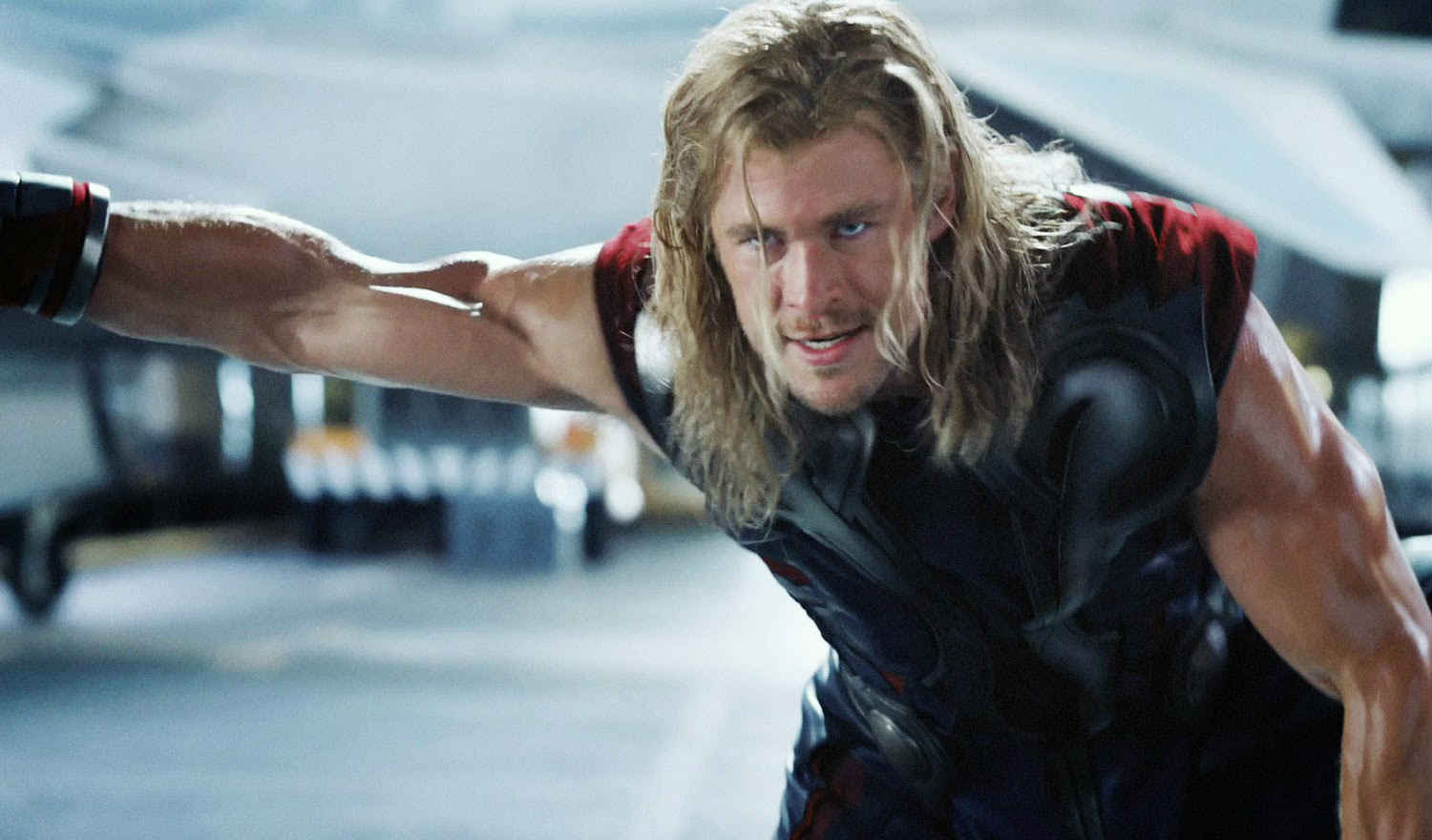 Ngắm thân hình cơ bắp "hút hồn" của tài tử phim hành động - 13