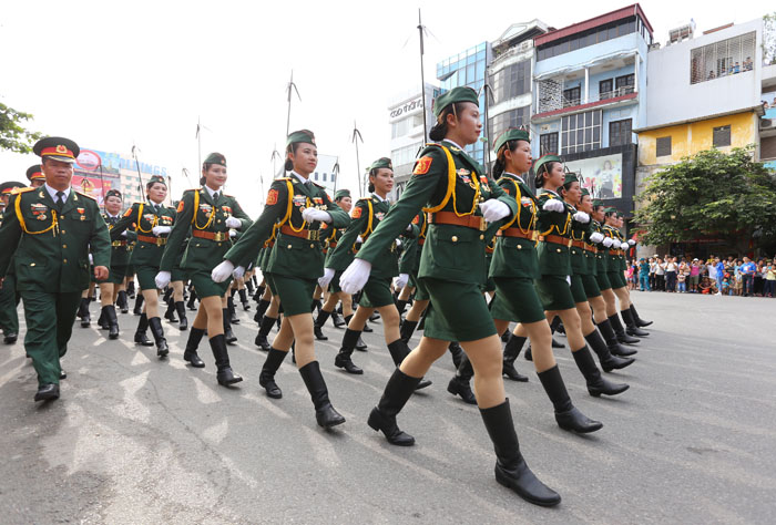 Ngắm nữ quân nhân xinh đẹp diễu binh ngày Quốc khánh - 2