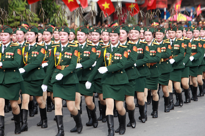 Ngắm nữ quân nhân xinh đẹp diễu binh ngày Quốc khánh - 3