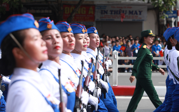 Ngắm nữ quân nhân xinh đẹp diễu binh ngày Quốc khánh - 13