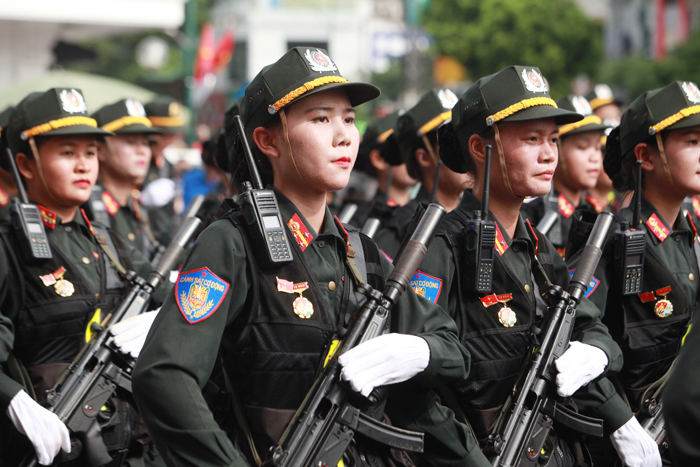 Ngắm nữ quân nhân xinh đẹp diễu binh ngày Quốc khánh - 6