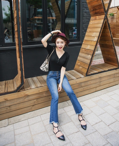 3 lý do khiến các cô gái mê mẩn quần bò ống loe - 4