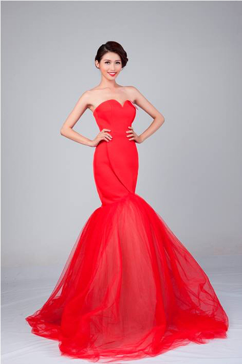 Người đẹp HH Hoàn vũ miền Bắc đọ sắc với áo tắm - 2