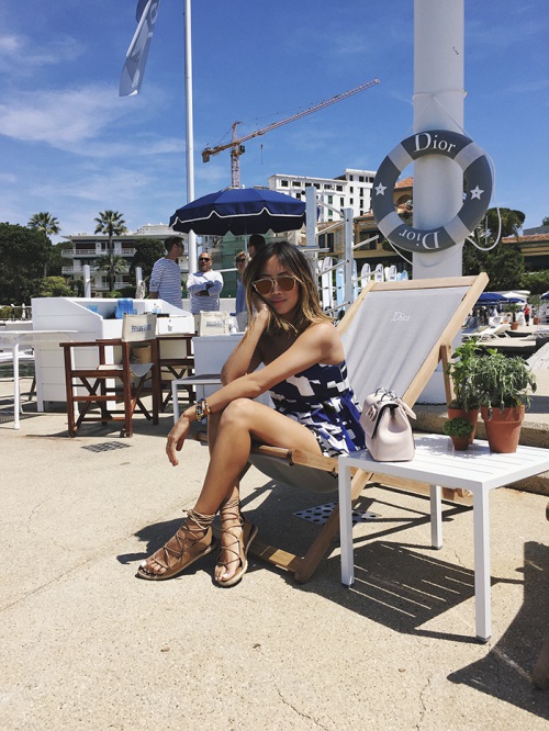 Đi du lịch mà vẫn mặc đẹp ngất ngây như tín đồ gốc Á - 8