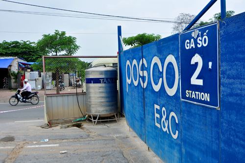 Công trường Nhổn-ga HN: “Không thi công nên trả đường cho dân” - 2