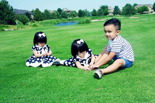 Cặp sinh đôi đáng yêu của MC Huyền Ny - 8