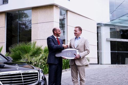 Mercedes-Benz Việt Nam bàn giao xe S-Class cho Melia Đà Nẵng - 2