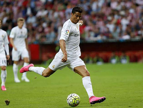 Ronaldo "tịt ngòi" bất thường: Lỗi do Benitez - 1