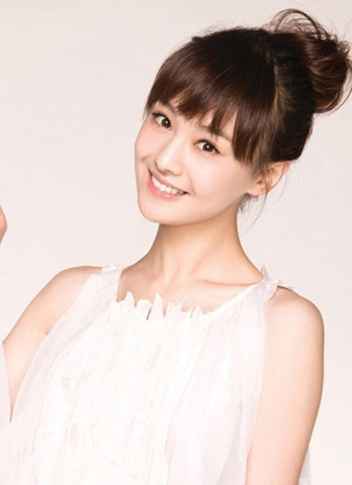 Ảnh thời thơ ấu của 20 mỹ nhân hot nhất Hoa ngữ - 15