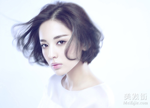 Ảnh thời thơ ấu của 20 mỹ nhân hot nhất Hoa ngữ - 5