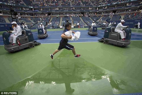 US Open ngày 11: Hoãn bán kết nữ - 3