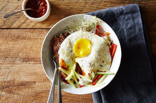 Tự làm cơm trộn Bibimbap "siêu tốc" tại nhà - 5