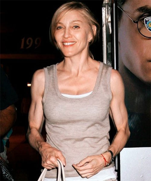 Những mỹ nhân "vai u thịt bắp" khiến mày râu hoảng hồn - 3