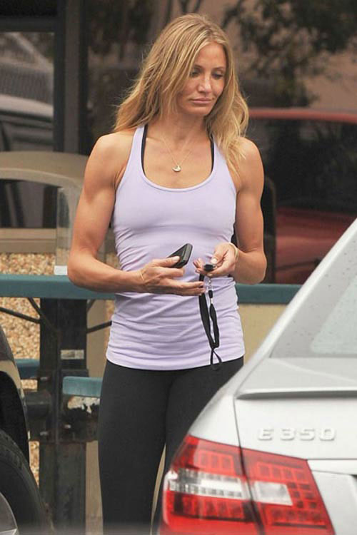 Những mỹ nhân "vai u thịt bắp" khiến mày râu hoảng hồn - 6