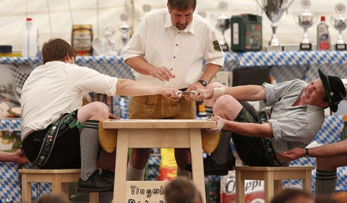 Sửng sốt trước những giải thi đấu kì quặc nhất - 4