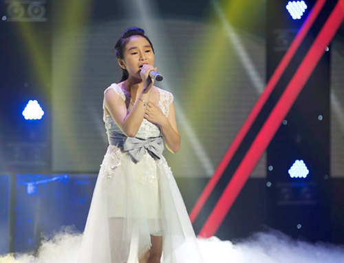 &#34;Nổi da gà&#34; với cô bé 9 tuổi The Voice Kids - 11