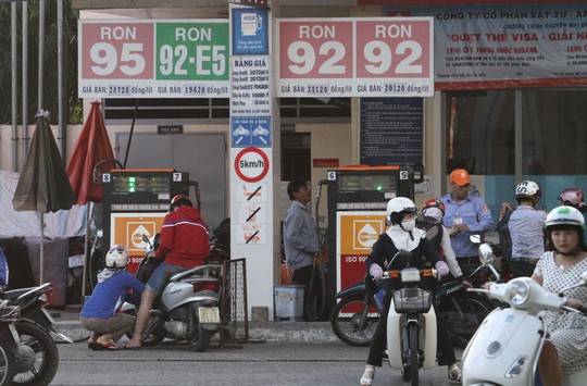 Trầy trật thay xăng A92 bằng E5 - 1