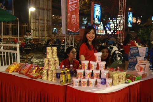 Fan “Quỷ đỏ” háo hức chờ bùng nổ ở NHA & Champions League - 2