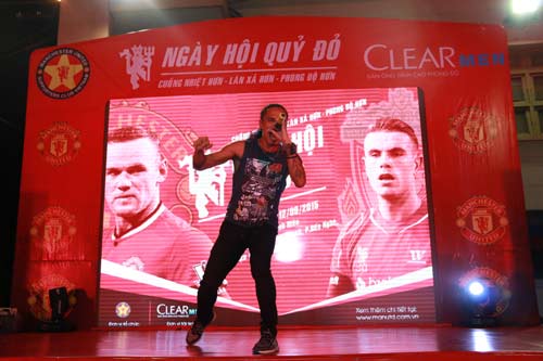 Fan “Quỷ đỏ” háo hức chờ bùng nổ ở NHA & Champions League - 5