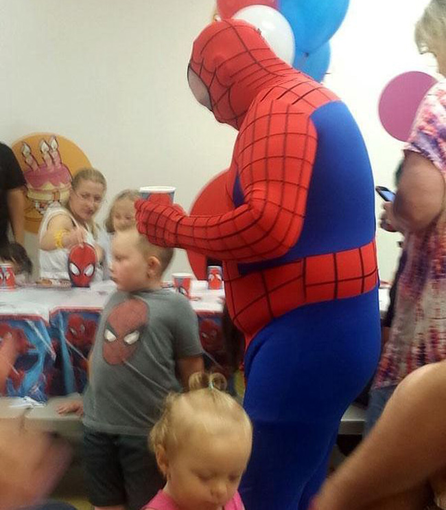 "Ngả nghiêng" với những hình ảnh hài hước"khó đỡ" - 10