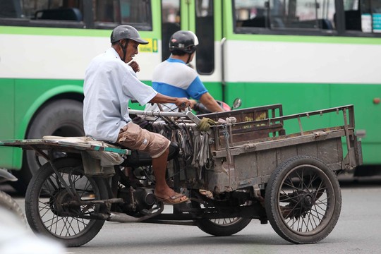 Những "siêu xe cà tàng" gây náo loạn Sài Gòn - 11