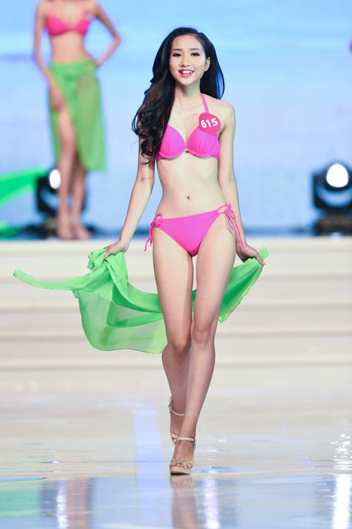 Cận cảnh màn bikini sexy của thí sinh HH Hoàn vũ VN - 12