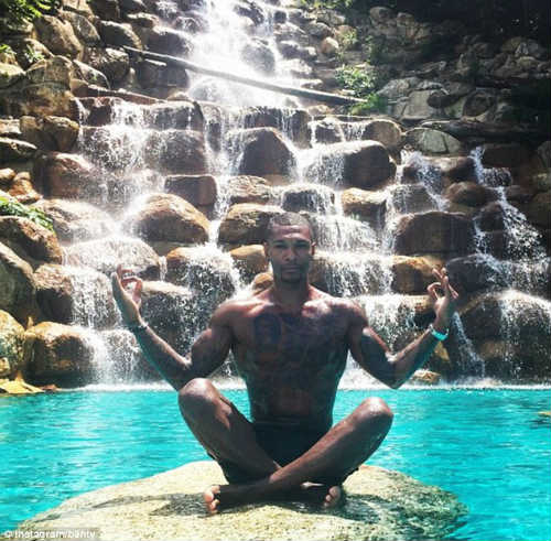 Cựu sao Ngoại hạng Anh bị bắt vì tàng trữ ma túy - 2