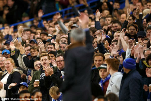 Mourinho: "Chelsea sẽ hồi sinh mạnh mẽ" - 1