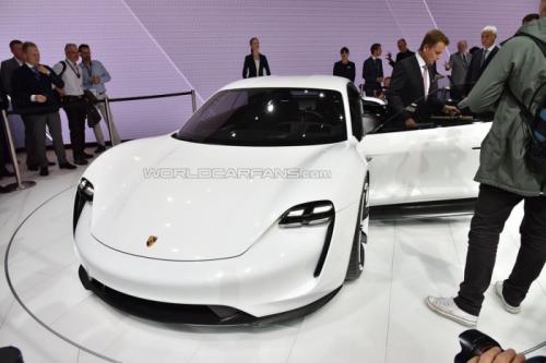 Xe điện Porsche Mission E concept ra mắt tại Frankfurt Motor Show - 1
