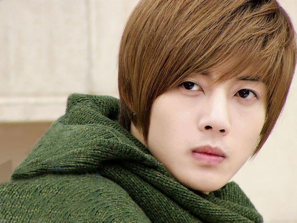 Kim Hyun Joong đã kiểm tra ADN con của bạn gái cũ - 1