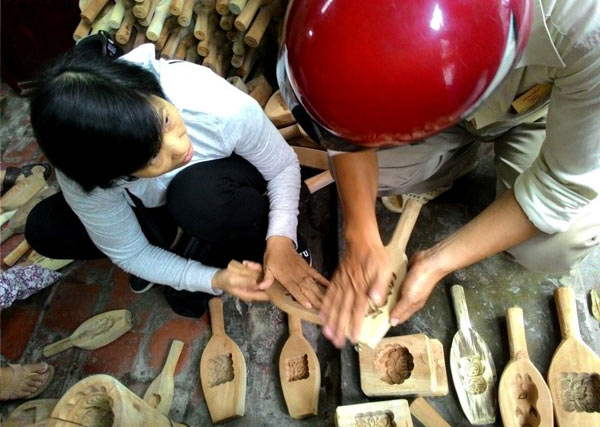 Người giữ hồn làm khuôn bánh ở phố cổ Hà Nội - 13