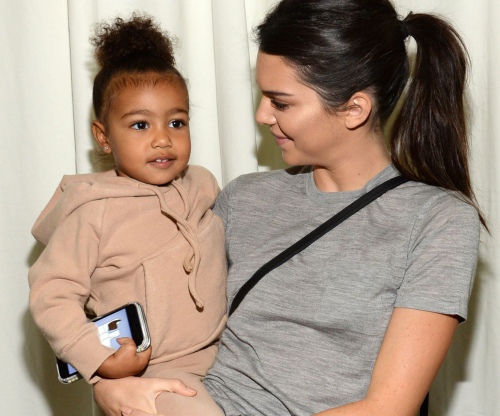 8 lý do khiến BST của Kanye West cực &#34;hot&#34; tại NYFW - 3