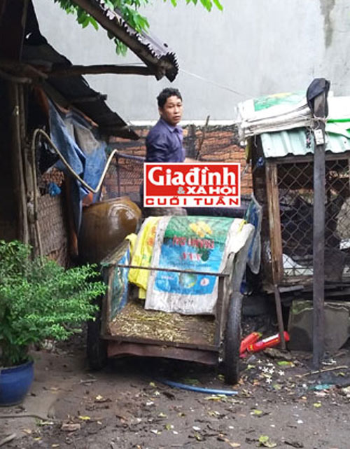 "Vua ngựa" dắt vợ con sống bám nghĩa trang - 2