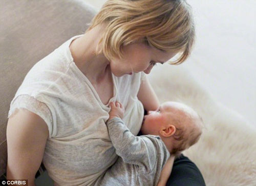 Sữa mẹ giúp cải thiện triệu chứng ở bé tự kỷ - 1