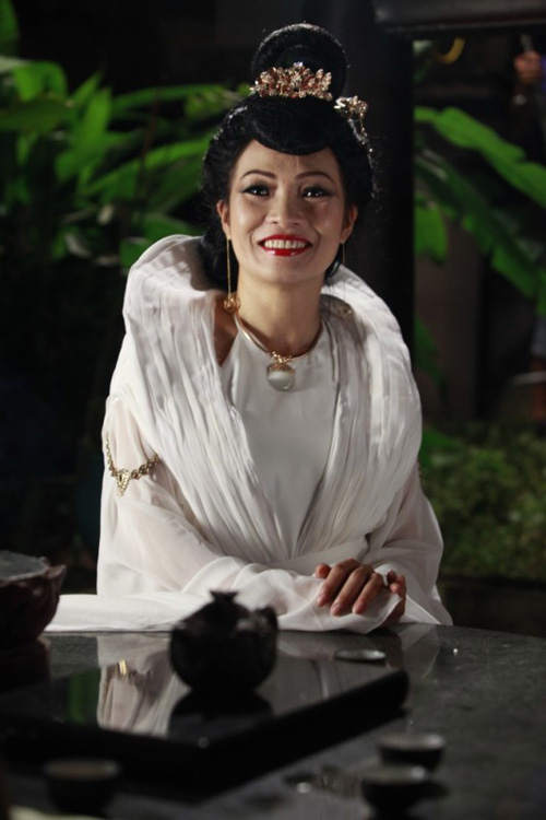 Mỹ nhân Việt hóa chị Hằng Nga xinh đẹp - 14