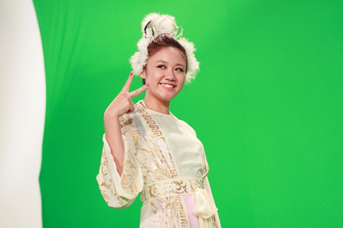 Mỹ nhân Việt hóa chị Hằng Nga xinh đẹp - 12