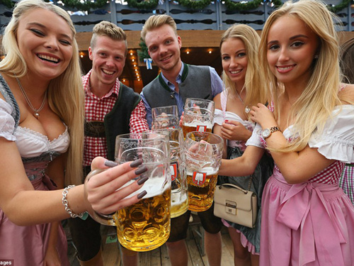 Ngây ngất lễ hội bia Oktoberfest tại Đức - 1