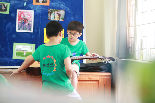 "Chú lính chì" Thiện Nhân một chân vẫn chạy nhanh nhất lớp - 7