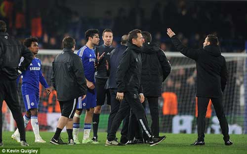 Diego Costa trả giá đắt vì thói côn đồ - 9