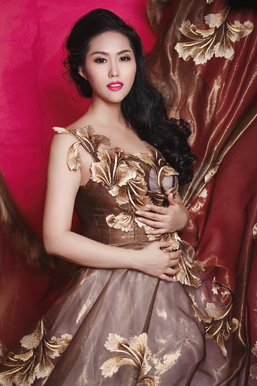 Ngắm ảnh bụng bầu gợi cảm của mỹ nhân Việt - 7