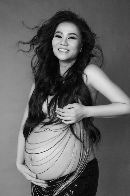 Ngắm ảnh bụng bầu gợi cảm của mỹ nhân Việt - 8