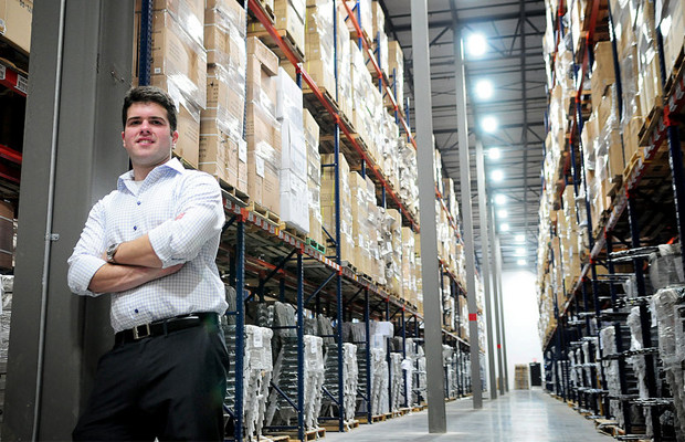 Chàng trai 20 tuổi kiếm được 50 triệu USD/năm - 2