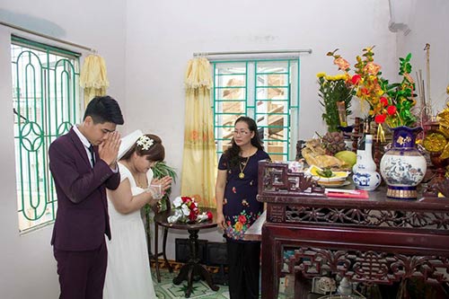 Cặp đôi cô dâu hơn chú rể 30kg rạng rỡ trong ngày cưới - 8