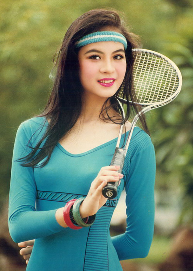Hình ảnh trẻ trung, khỏe khoắn và hiện đại của MC Thanh Mai năm 1993 khi cô mới tròn 20 tuổi.