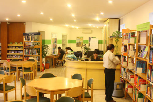Thư viện đẹp như quán cà phê ở Hà Nội - 3