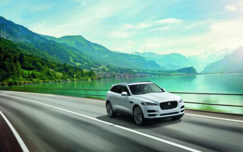 Jaguar F-PACE 2017 có giá khởi điểm từ 40.990 USD - 3